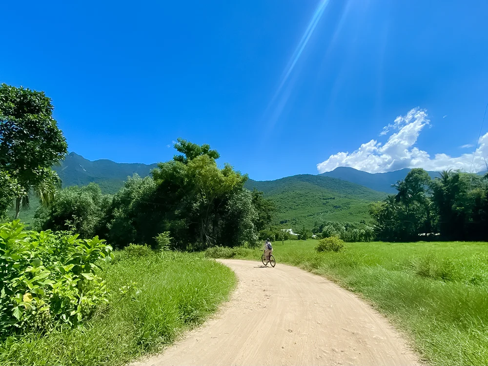 Hai Van Pass Cycling Tour